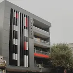 Townhouse Dilshad Garden Near Dilshad Garden Metro Station