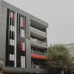 Townhouse Dilshad Garden Near Dilshad Garden Metro Station