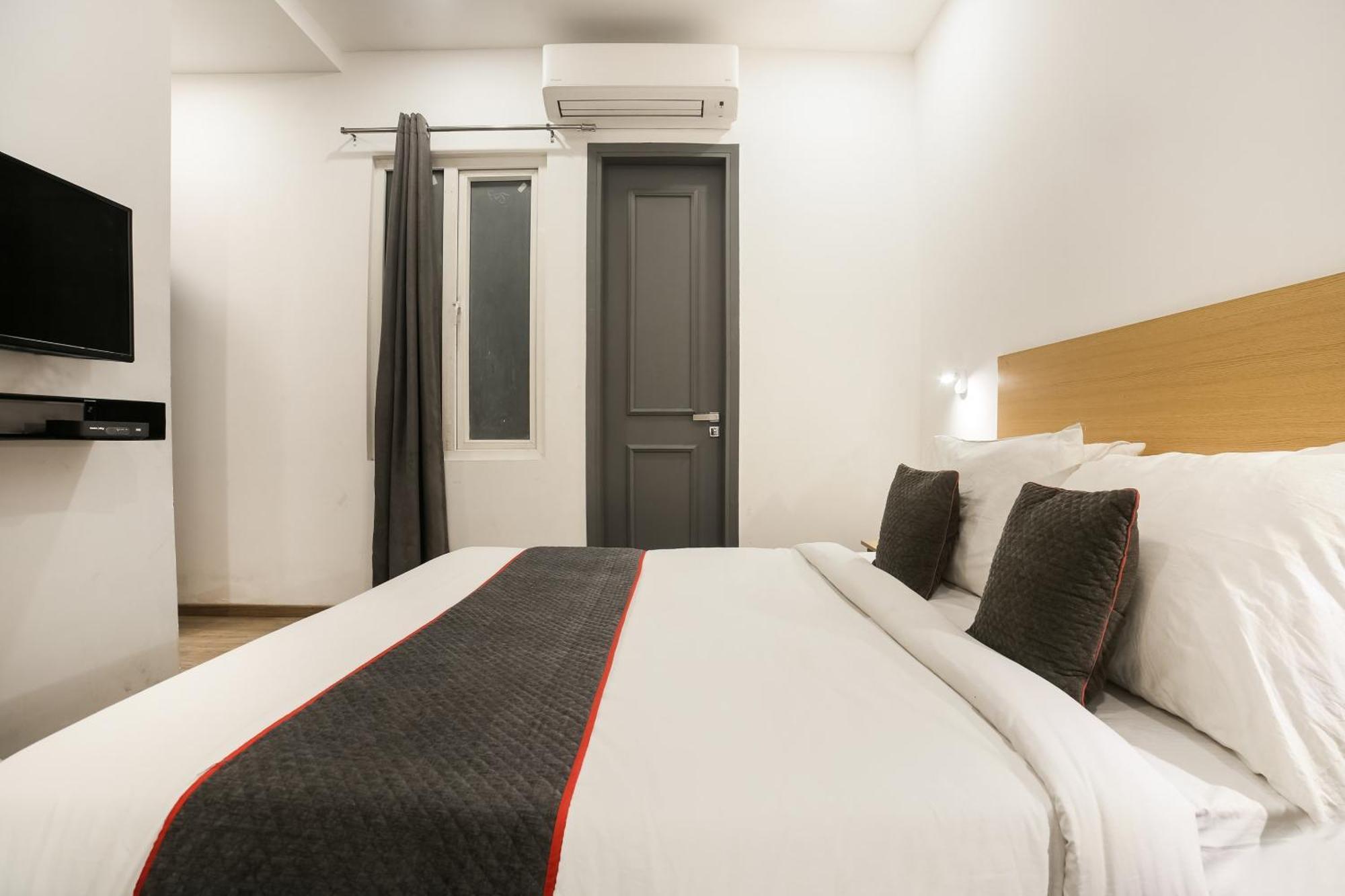 Townhouse Dilshad Garden Near Dilshad Garden Metro Station Hotel *
